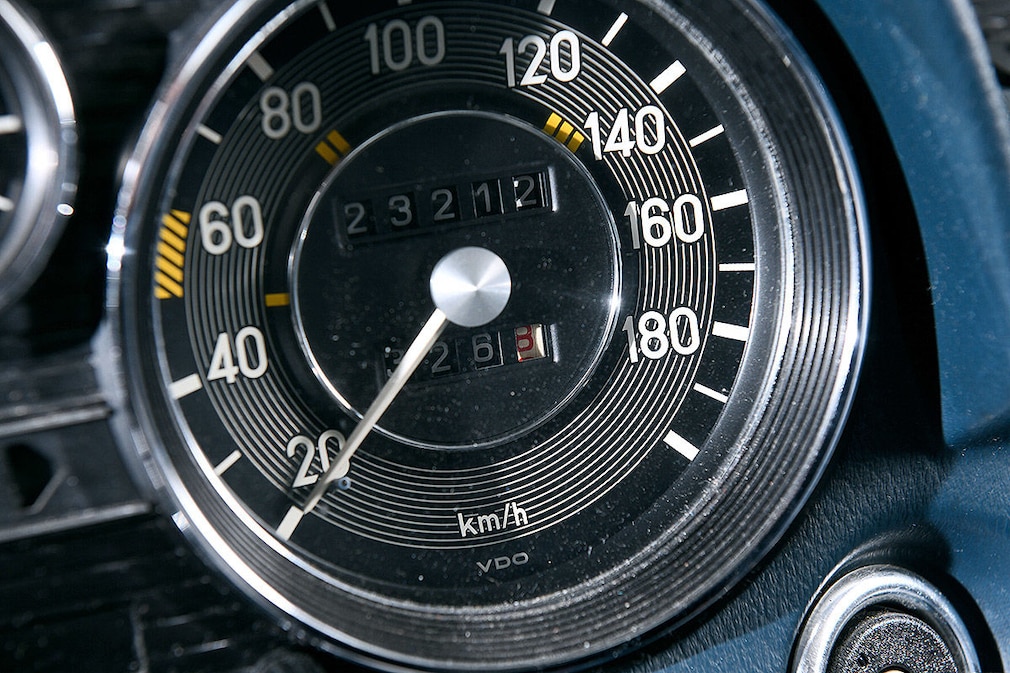 Mittelklasse-Limousinen im Test