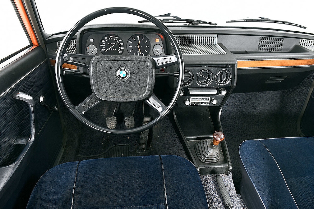 Mittelklasse-Limousinen im Test