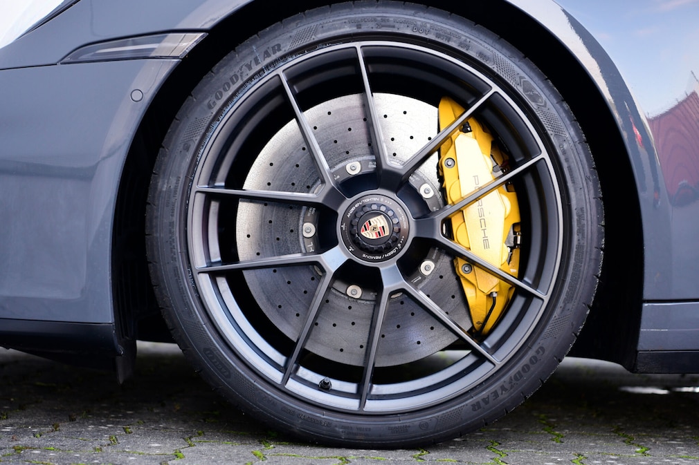 Porsche 911 Carrera GTS