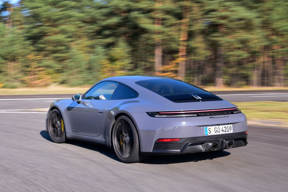 Porsche 911 Carrera GTS
