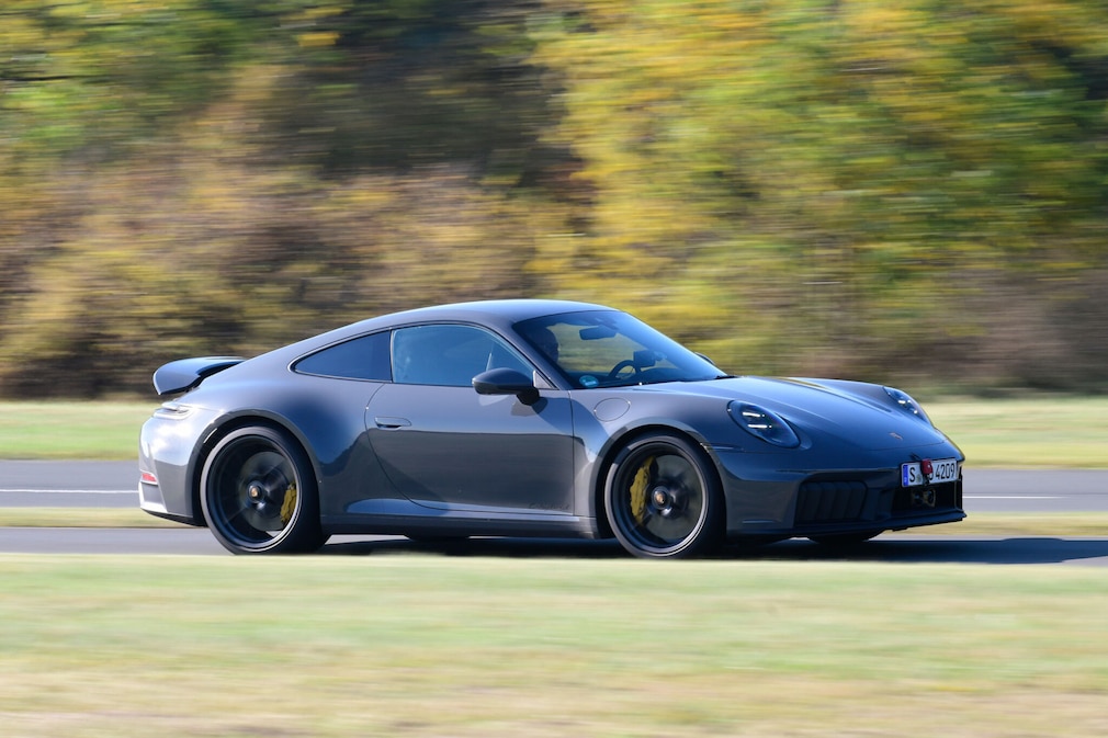 Porsche 911 Carrera GTS