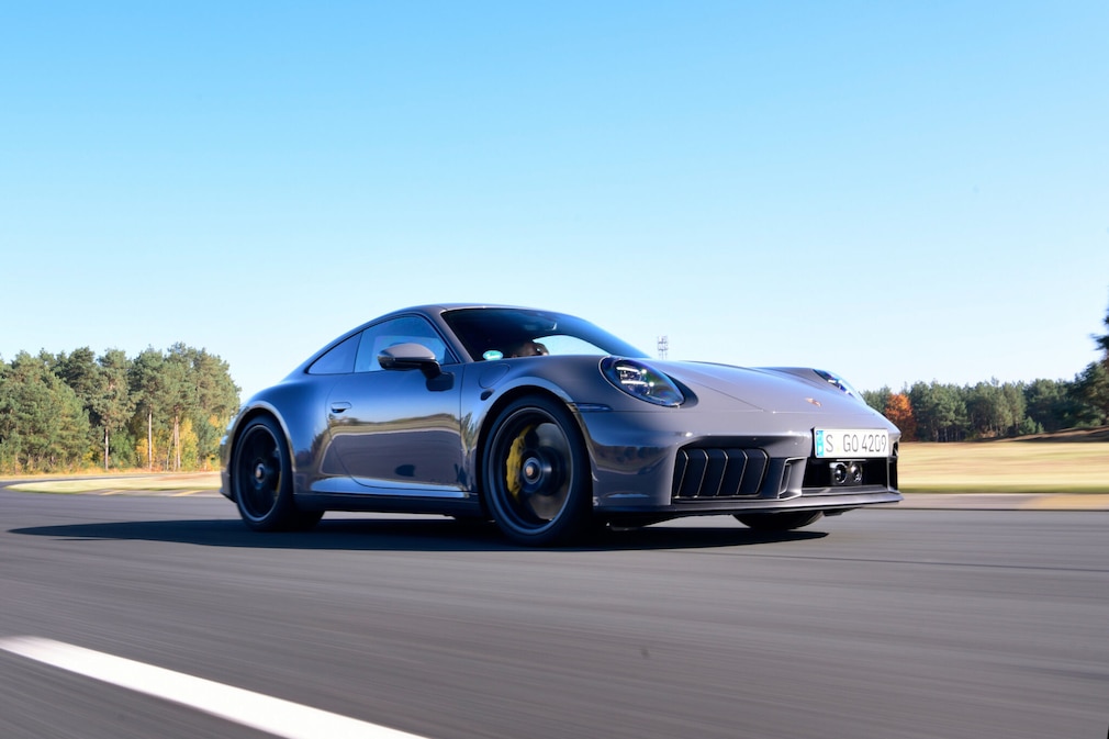 Porsche 911 Carrera GTS