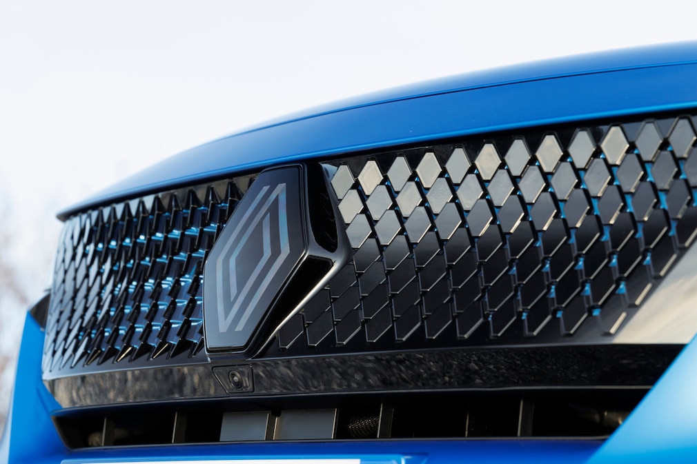 Renault Rafale E-Tech Plug-in Hybrid 300 4x4