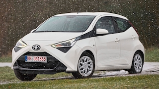 Toyota Aygo 1.0 x-play connect