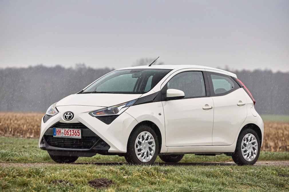 Toyota Aygo 1.0 x-play connect
