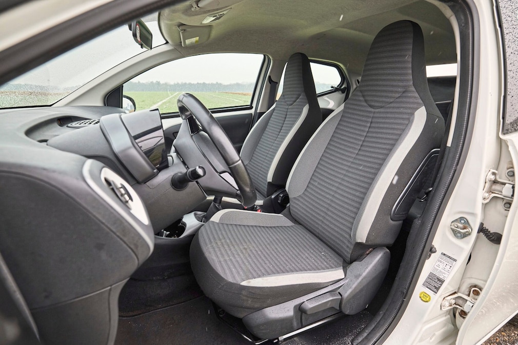 Toyota Aygo 1.0 x-play connect
