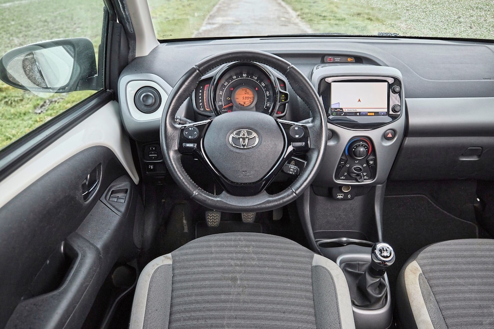 Toyota Aygo 1.0 x-play connect