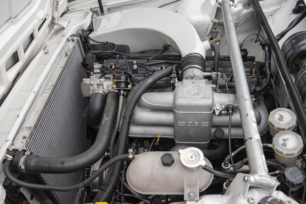 Motor des BMW 635 CSi