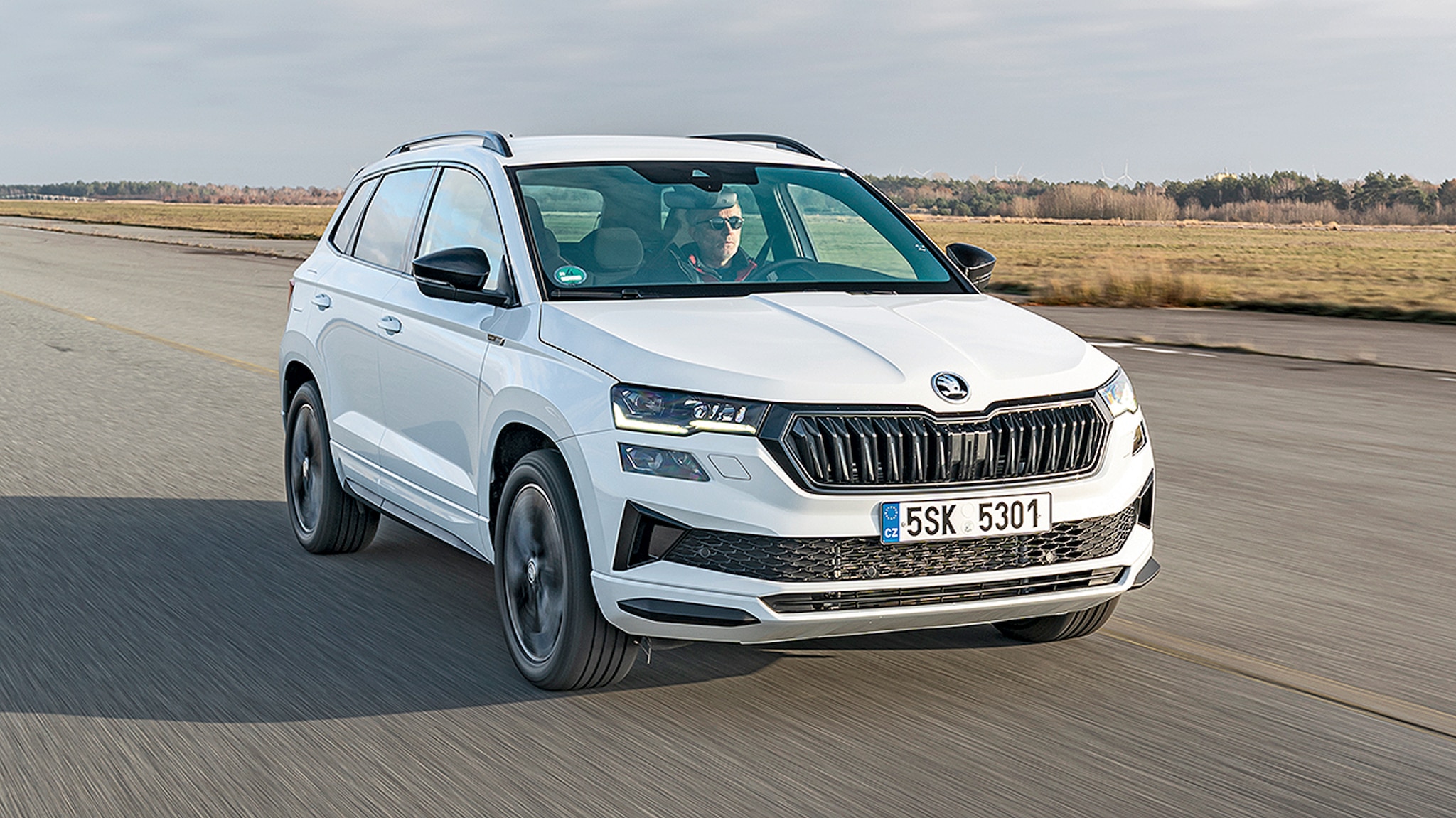 Skoda Karoq im Leasing: 190 PS starkes Kompakt-SUV für 222 Euro