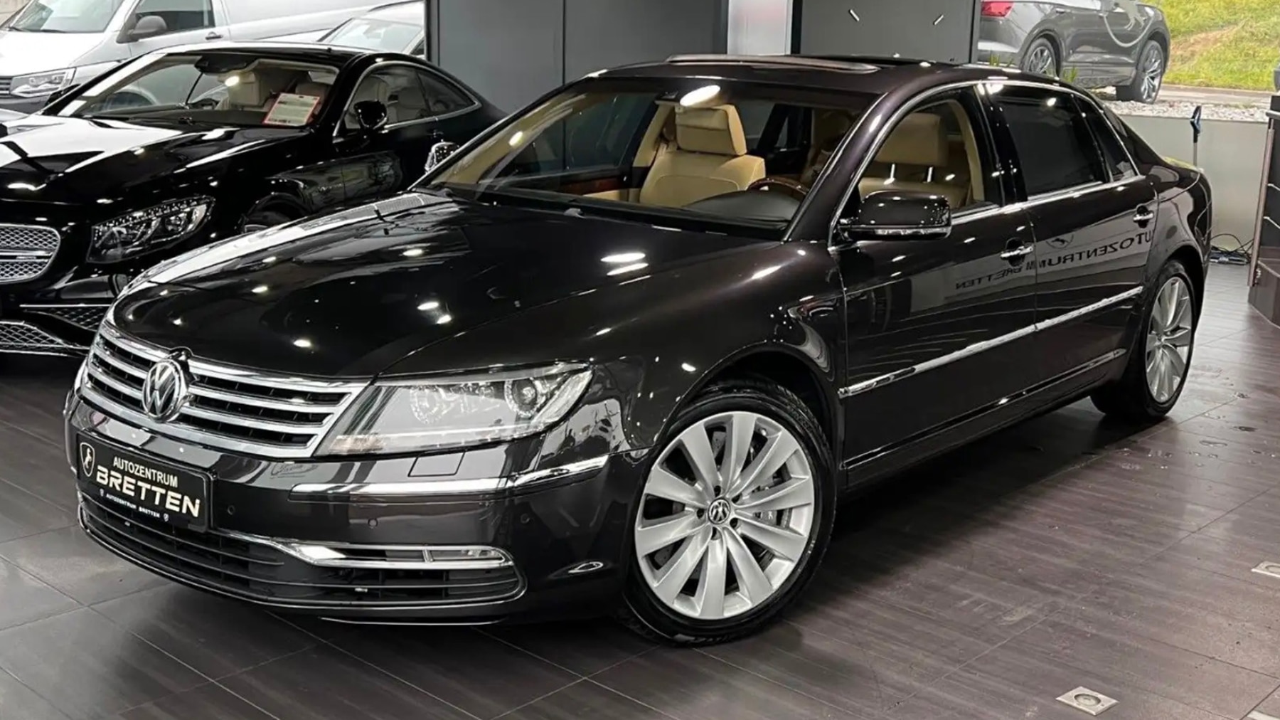 VW Phaeton mit W12-Motor und 450 PS zu verkaufen
