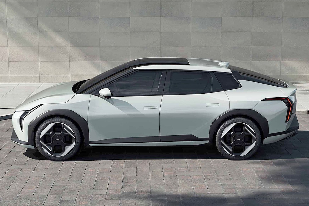 Kia EV4