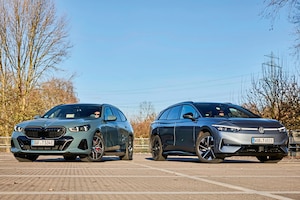 BMW i5 eDrive40 Touring VW ID.7 Tourer Pro