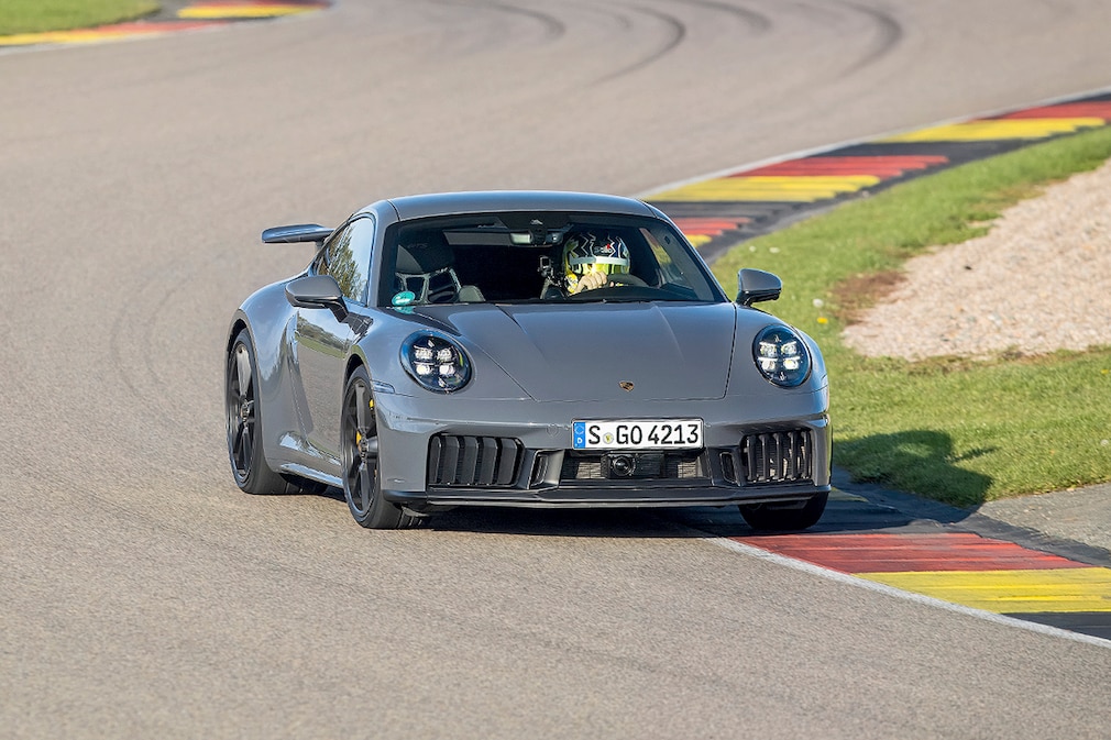 Porsche 911 Carrera GTS