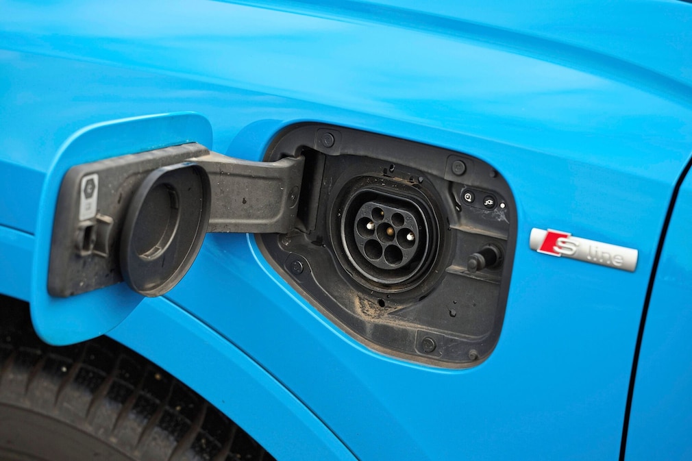 Audi Q3 45 TFSI e sTronic sLine