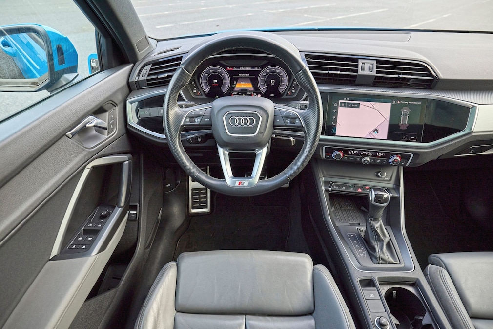 Audi Q3 45 TFSI e sTronic sLine