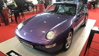 Porsche 968 in lila von schräg vorn