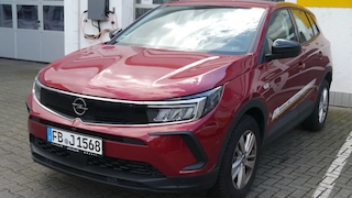Neuwertiges Opel-SUV mit sechs Jahren Garantie günstig kaufen