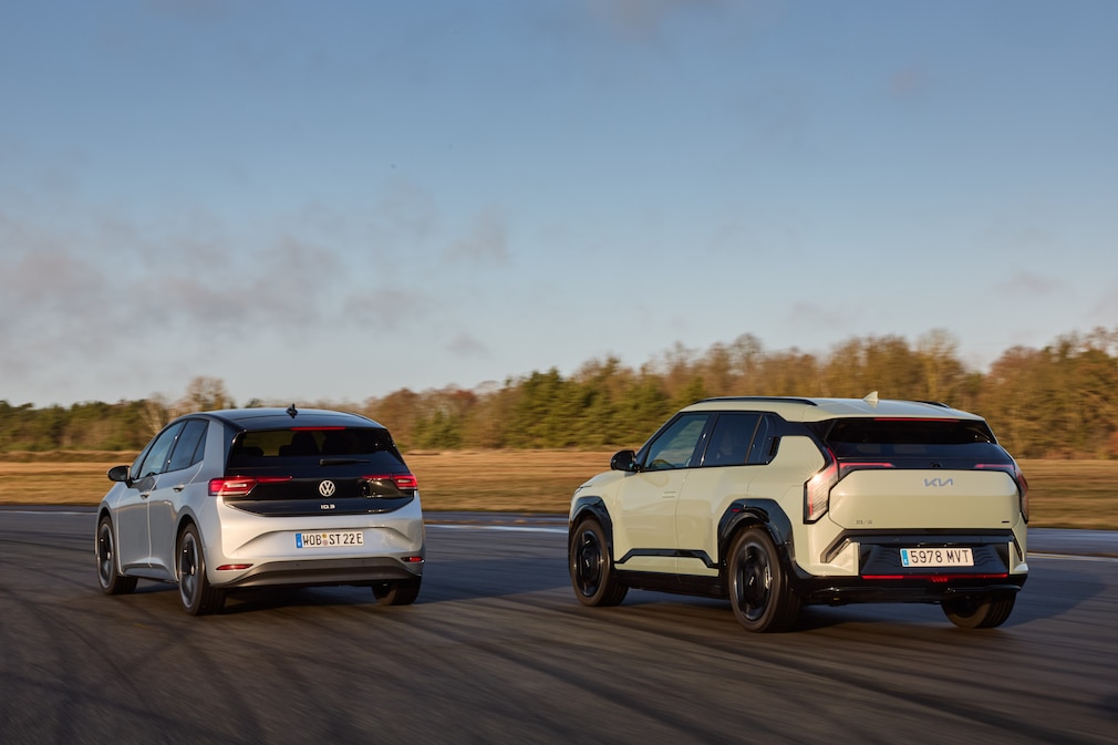 Kia EV3 VW ID.3 Pro S