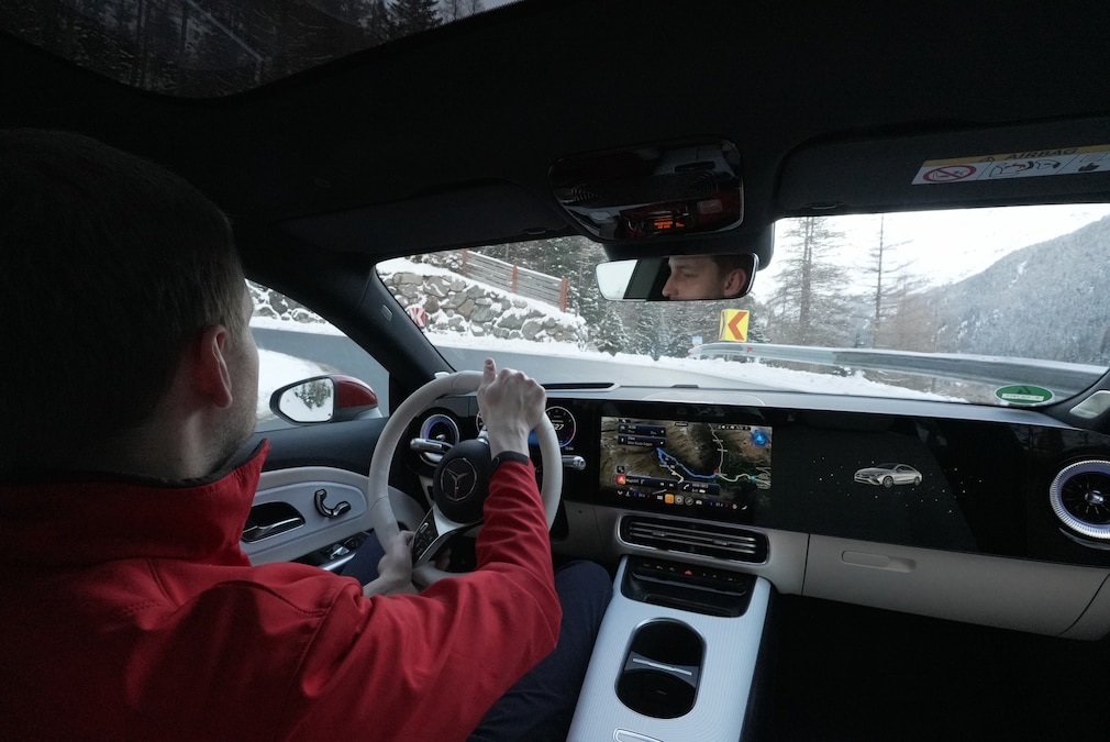 Mercedes CLA Hybrid !! SPERRFRIST 10.12. 00:01 !!