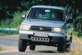 Mazda B2500 4WD SDX