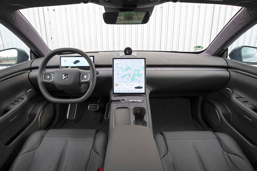 Nio ET7