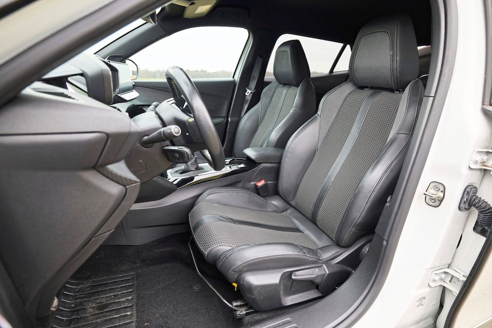 Peugeot 2008 1.5 BlueHDi 100