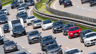 Hautkrebs: Auch im Auto ist man gefährdet