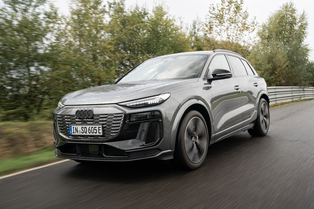 Audi SQ6 SUV e-tron quattro