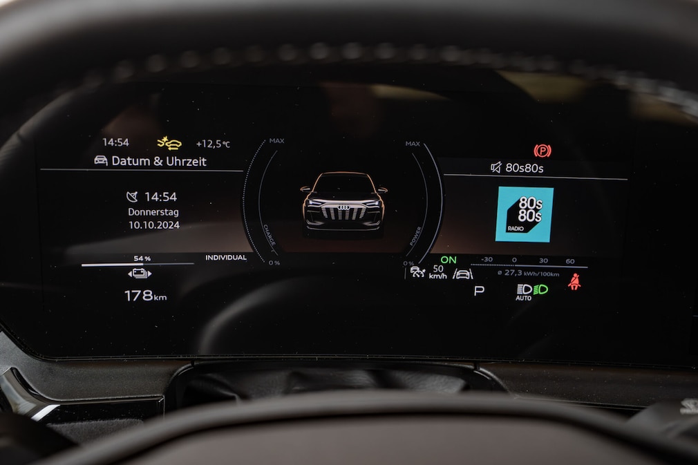 Audi SQ6 SUV e-tron quattro