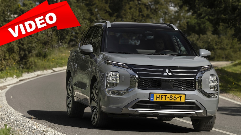Mitsubishi Outlander 4