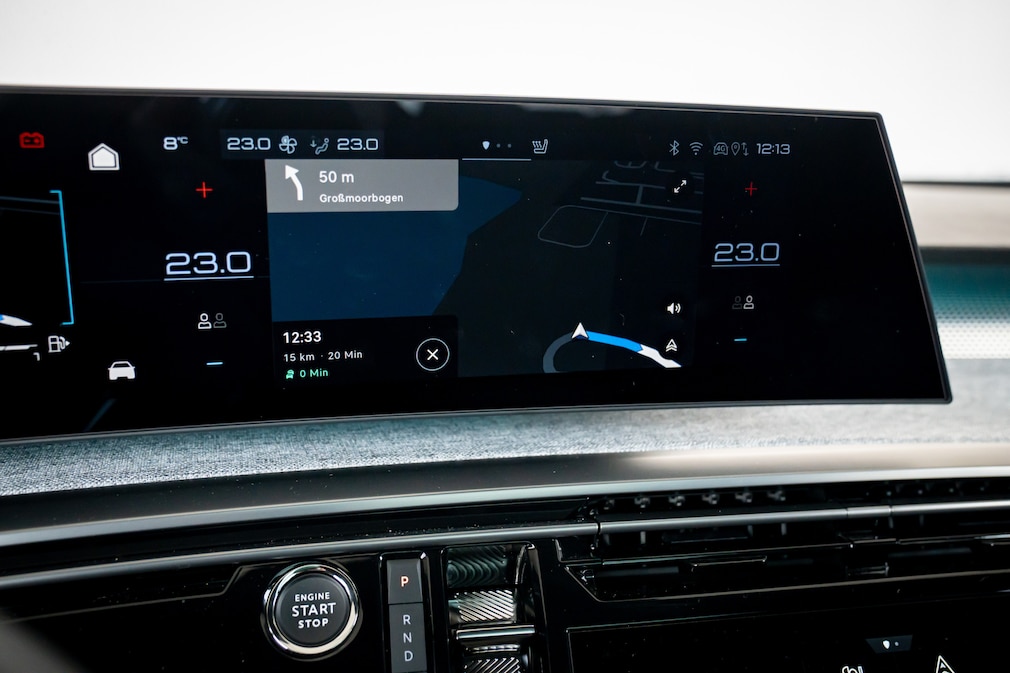 5008 Hybrid 136 e-DSC6
