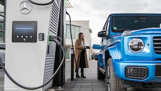 MB.CHARGE Public: Integrierter Ladedienst mit erweiterten digitalen Funktionen für bequemes öffentliches Laden MB.CHARGE Public: Integrated Charging Service with Enhanced Digital Functions for Convenient Public Charging