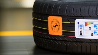 Das Geheimnis der farbigen Reifen-Codes