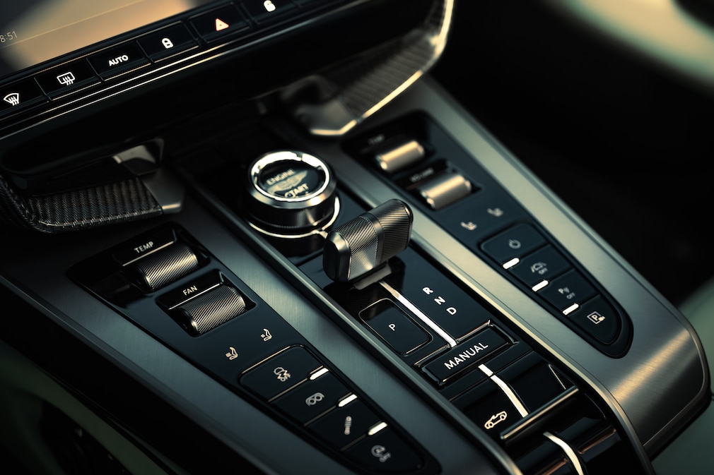 Aston Martin Vanquish Volante