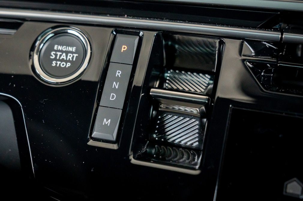 5008 Hybrid 136 e-DSC6