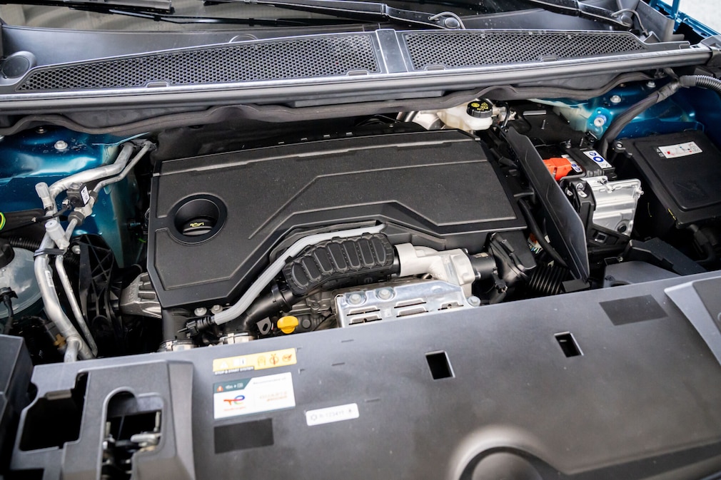 5008 Hybrid 136 e-DSC6