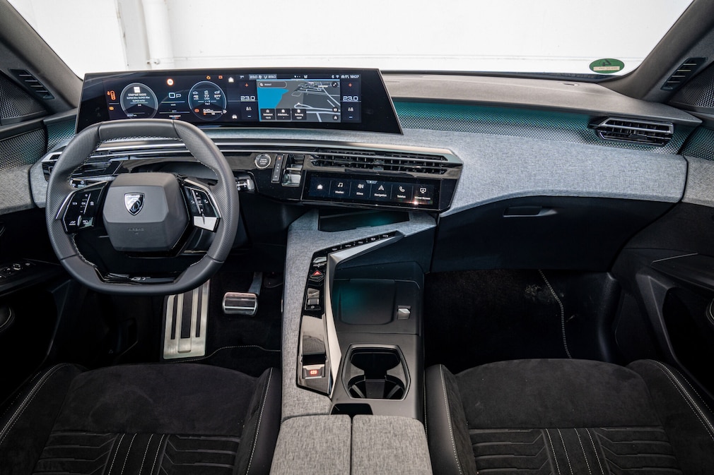 5008 Hybrid 136 e-DSC6