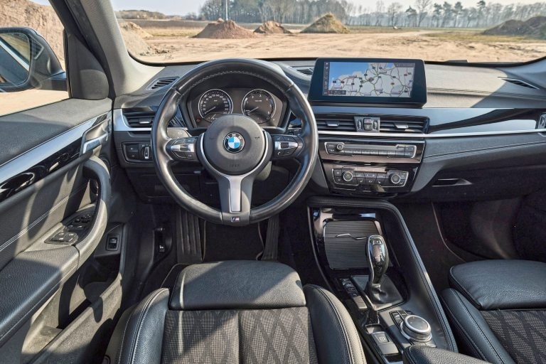 BMW X1 (F48)