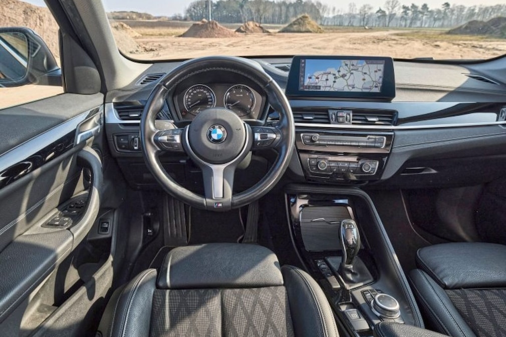 BMW X1 (F48)