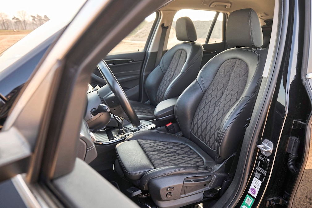 BMW X1 (F48)
