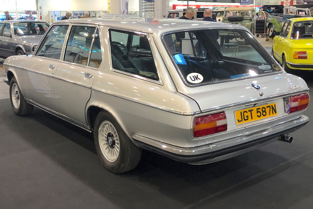 Kombi-Umbau des BMW E3 von schräg hinten