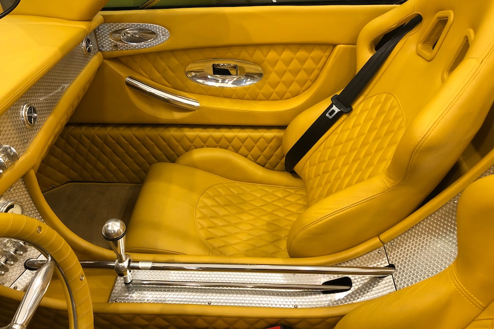 Spyker C8 Spyder, Sitze und Schaltmechanik
