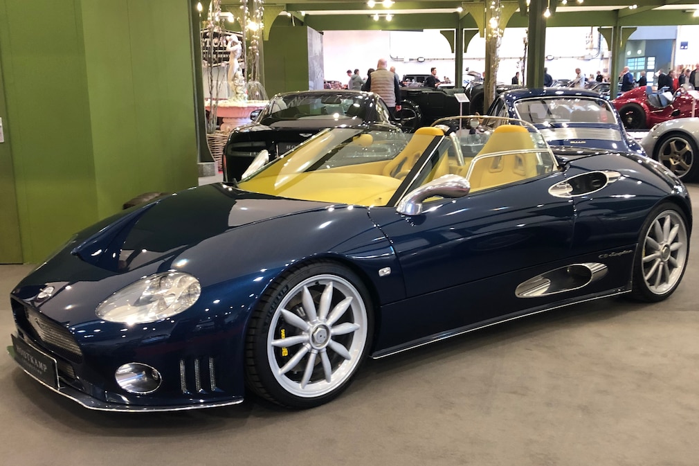 Spyker C8 Spyder von schräg vorn