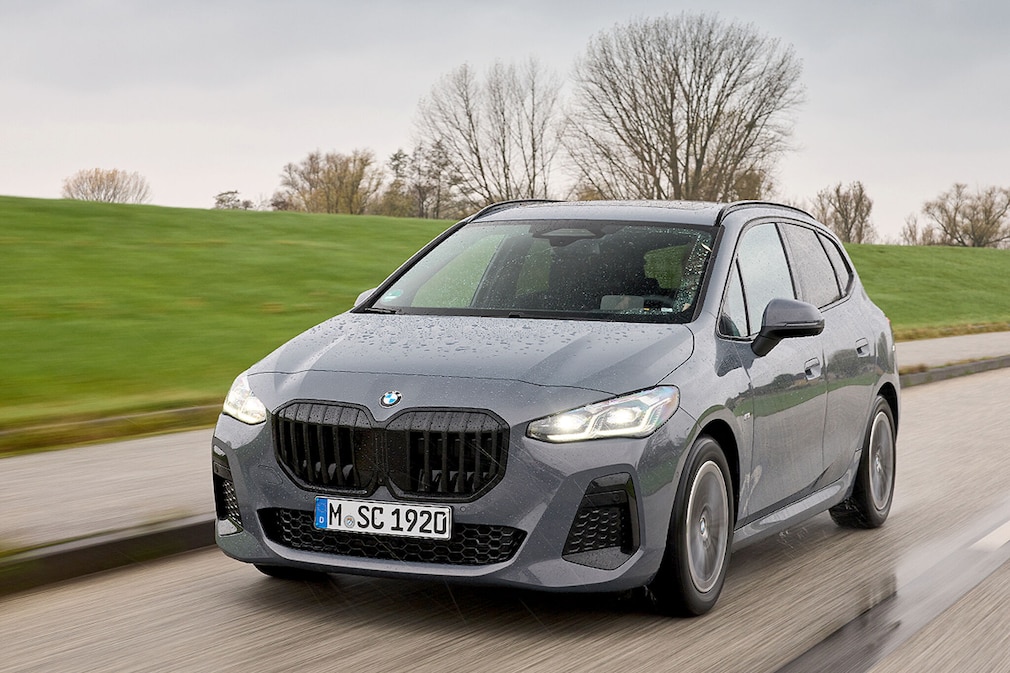 BMW 223d xDRIVE