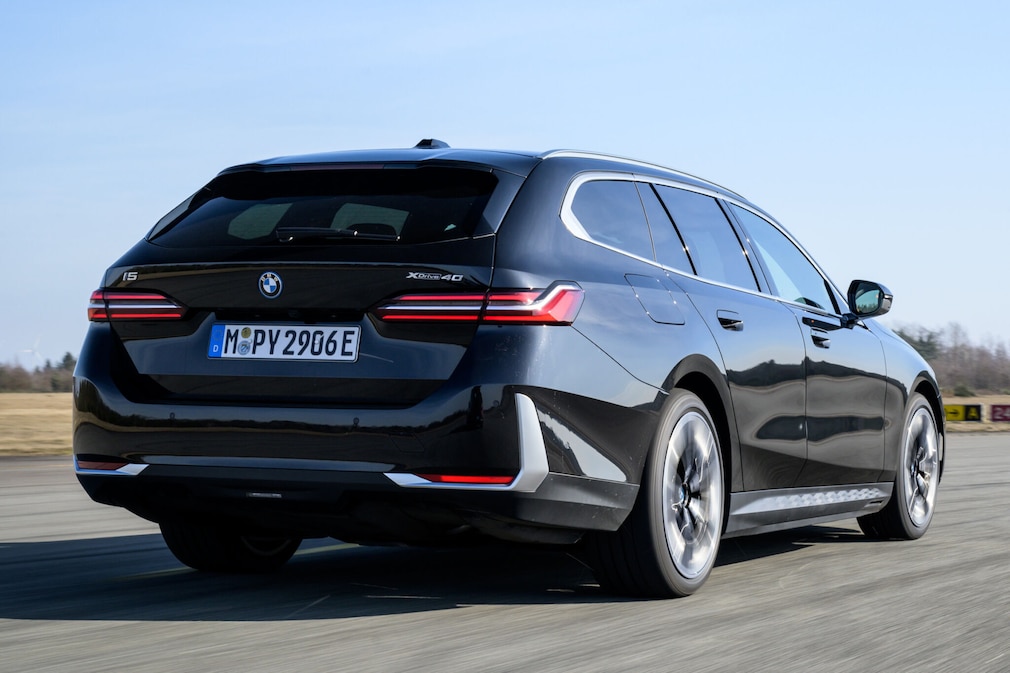 BMW i5 xDrive40 Touring