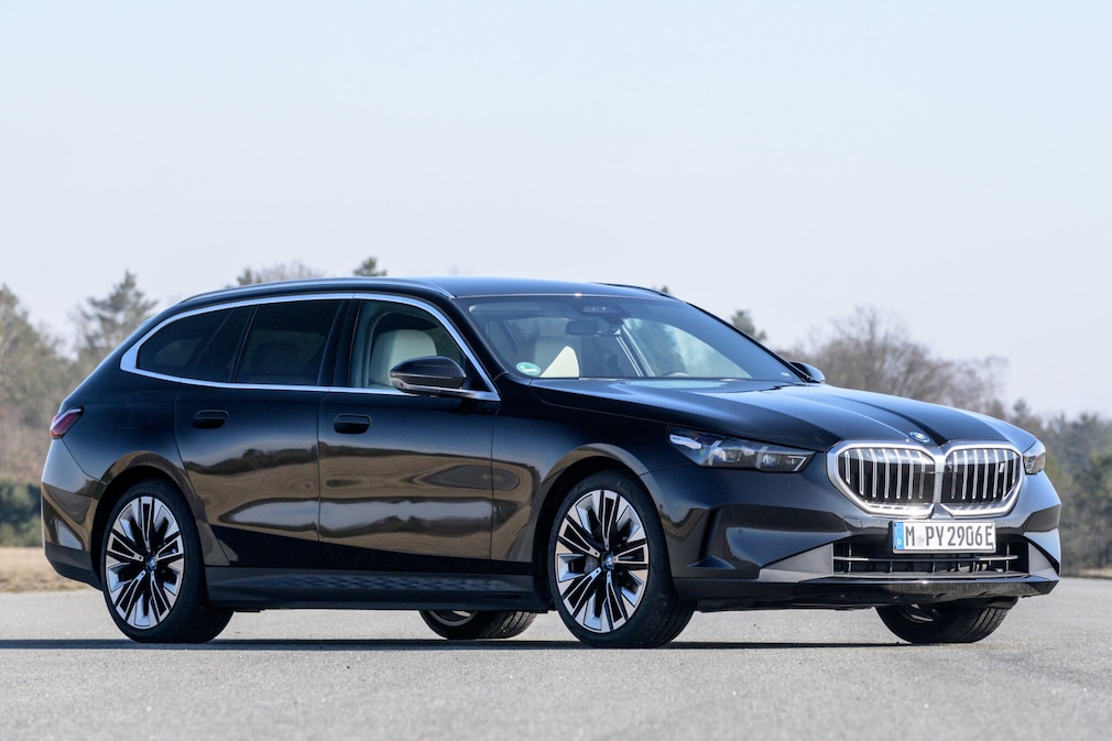 BMW i5 xDrive40 Touring