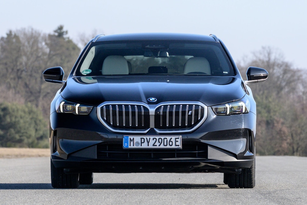 BMW i5 xDrive40 Touring