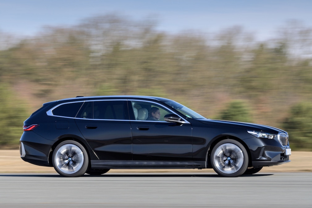BMW i5 xDrive40 Touring