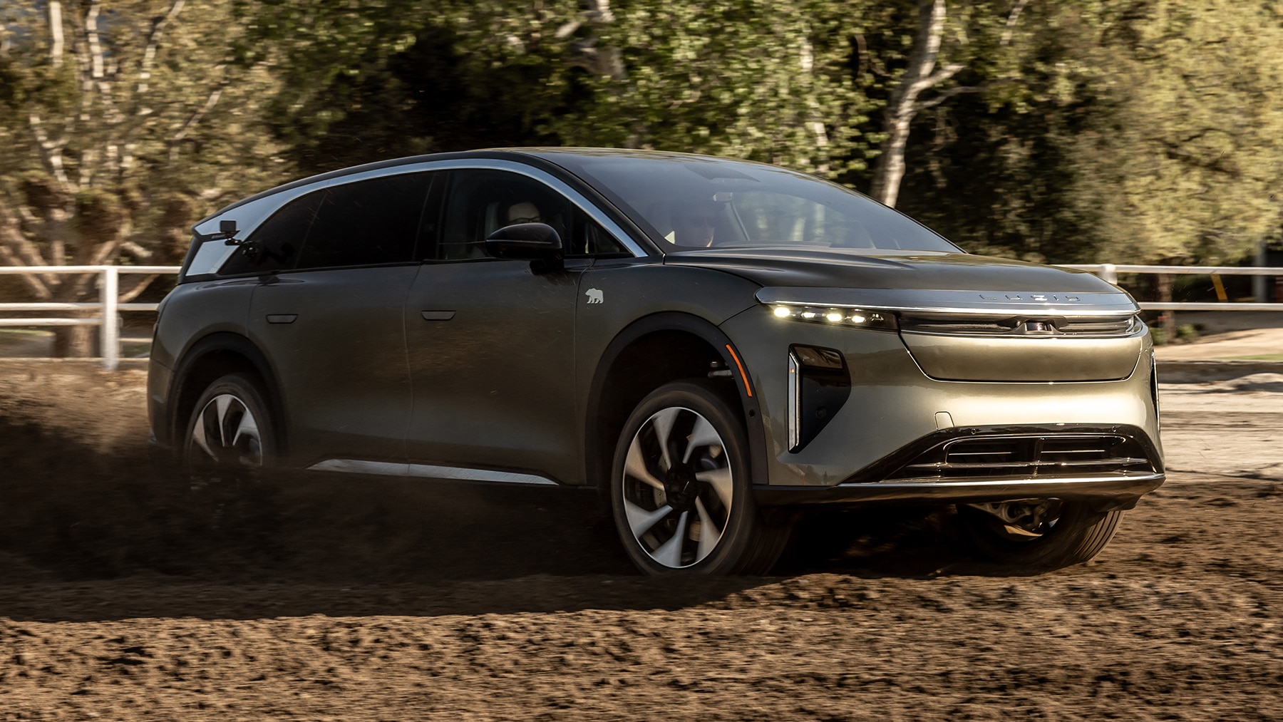 Ist-dieser-Elektro-Ami-besser-als-BMW-X7-und-Mercedes-EQS-