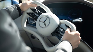 Mercedes-Lenkrad mit Steer-by-Wire